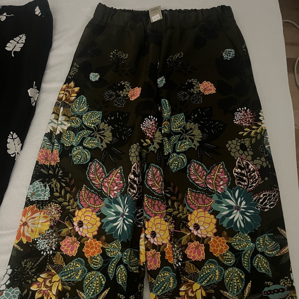 Ann Taylor Loft petite wide leg pants